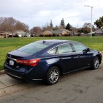 17 Toyota Avalon Hybrid is stylish and efficient.