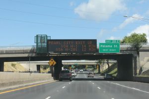 Department of Transportation | HDOT launches new travel time messages to help drivers choose the faster route