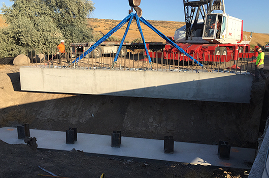 Drivers can expect increased traffic delays during Salmon Falls Creek Bridge work on US-30