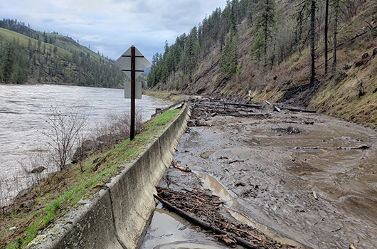 US-12 slide near Kamiah from April 2019