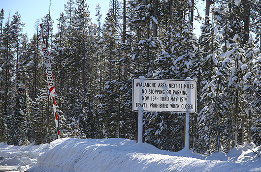 highway sign for avalanche risk