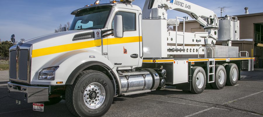Image of ITD under-bridge inspection truck