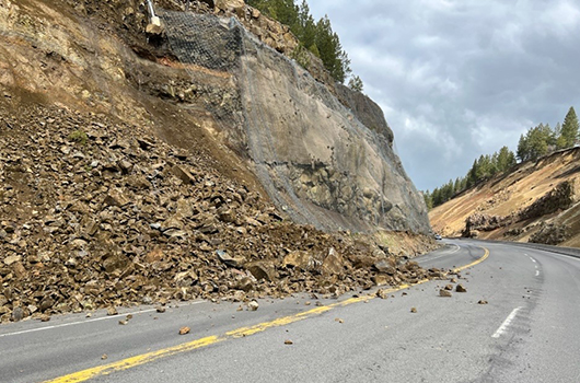 Rockfall on US-95 blocks one lane on White Bird Grade
