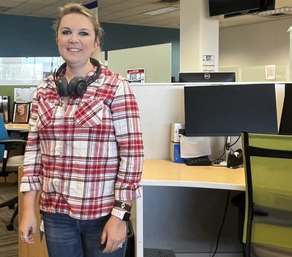 Frommer doesn’t let hearing impairment stop her in DMV Call Center